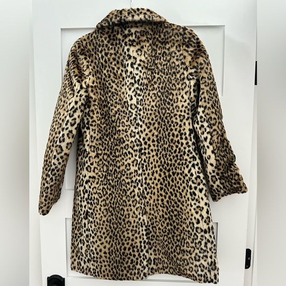 Aqua faux fur leopard jacket. Size small - Picture 6 of 8